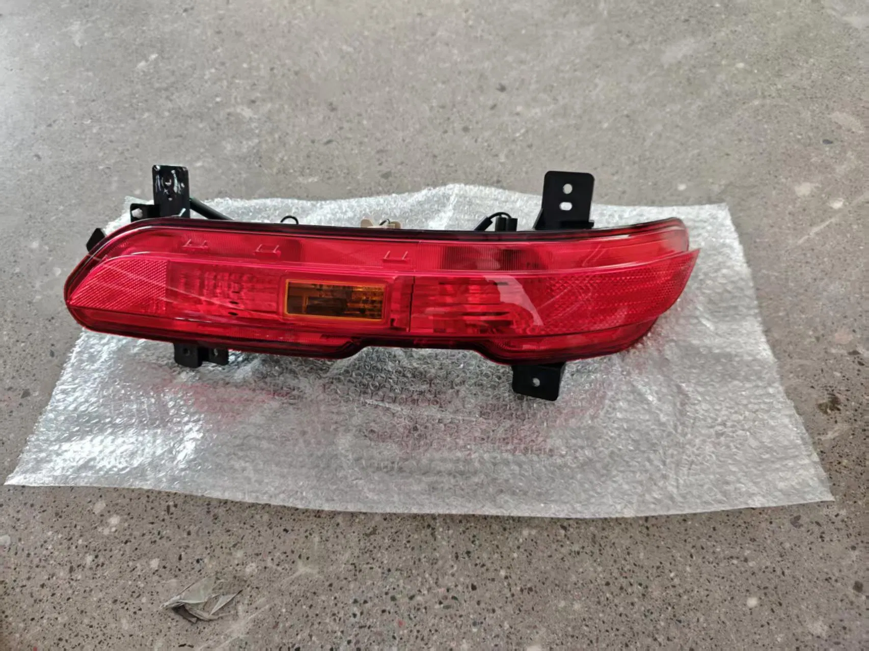 Car Accessory Rear Position Lamp Assembly EQ100 Baojun Yunduo 26120922