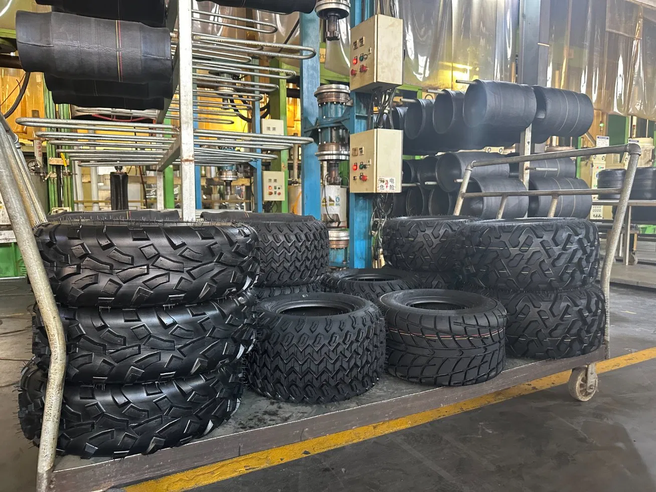 Wholesale Price ATV/UTV Tires/Tyres/All Terrian Vehicle Tires At25X8-12 At20X6-10 101