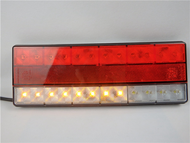 Светодиодный задний фонарь для грузовиков и прицепов