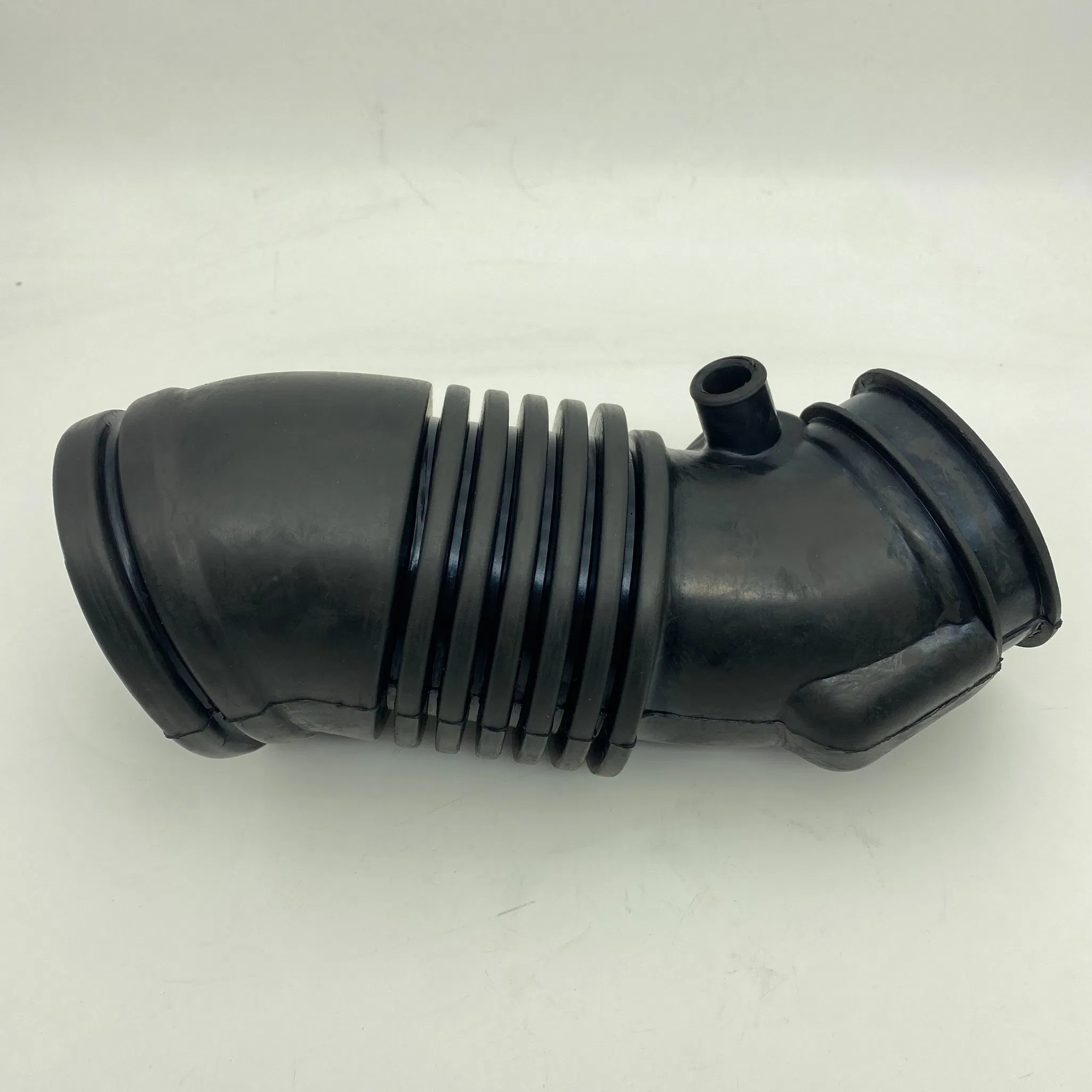 Воздушный патрубок впускной системы 17228-Rgl-A00