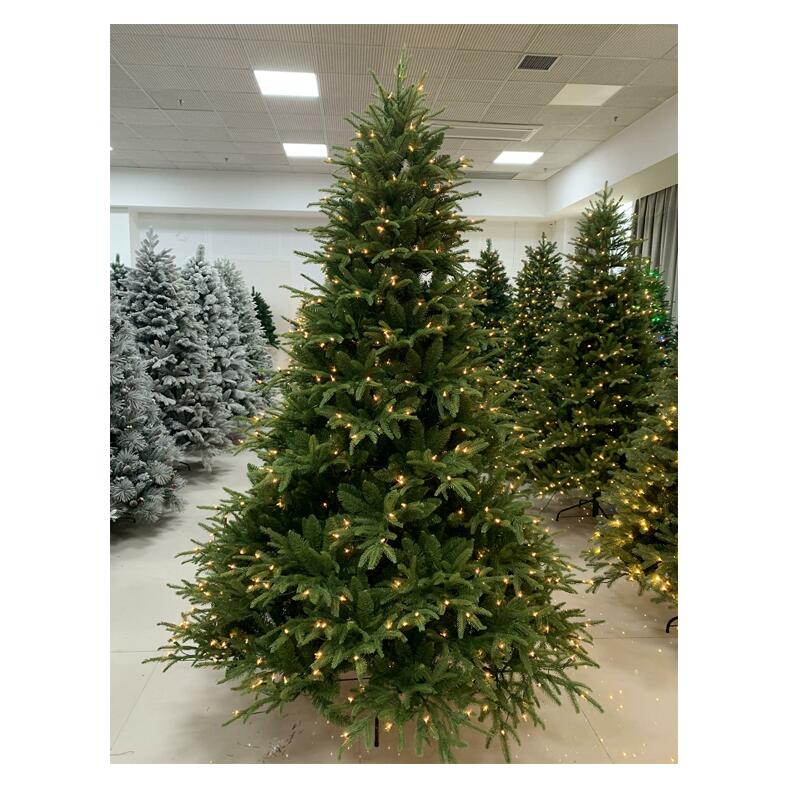 Декоративные елки из PE, 150-240 см, опт