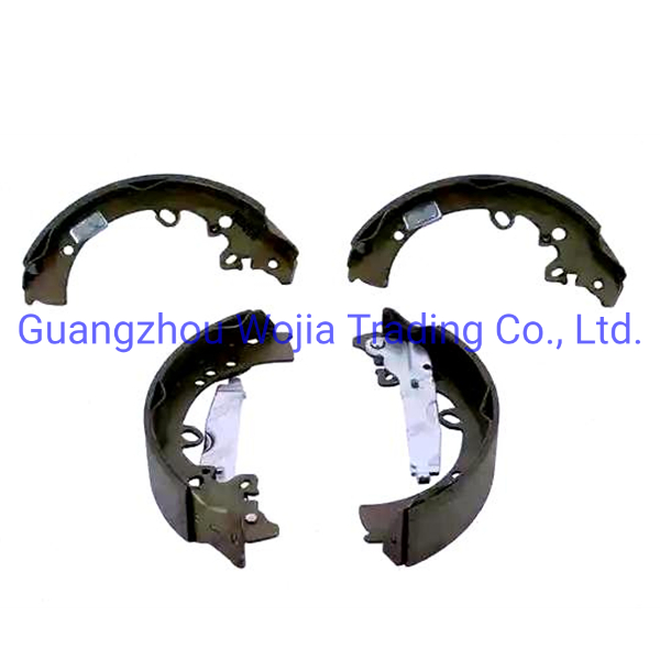 Комплект тормозных колодок (задние) Toyota 04495-0K120