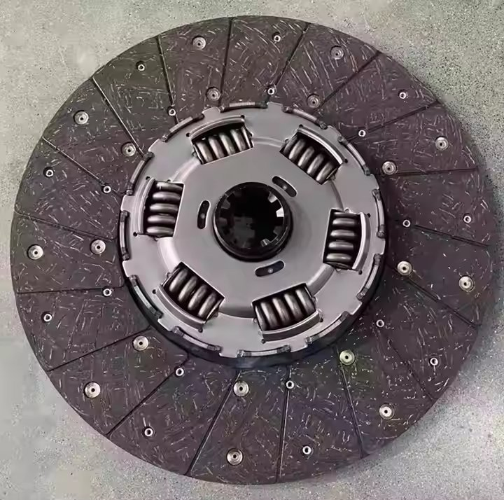 Heavy Duty Truck Engine Parts Clutch Disc for Hino Spare Parts
