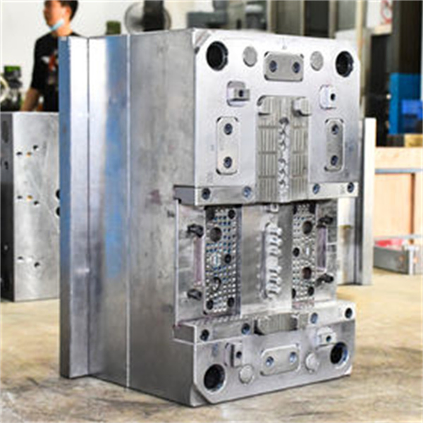 OEM/Car Accessories/Auto Parts/Overmolding/Injection Mould/Customized Plastic Injection Mould Factory/Supplier/Manufacturer