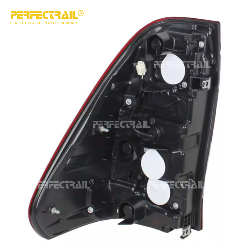 Задний фонарь для Toyota Hilux VIII Revo Rocco PERFECTRAIL