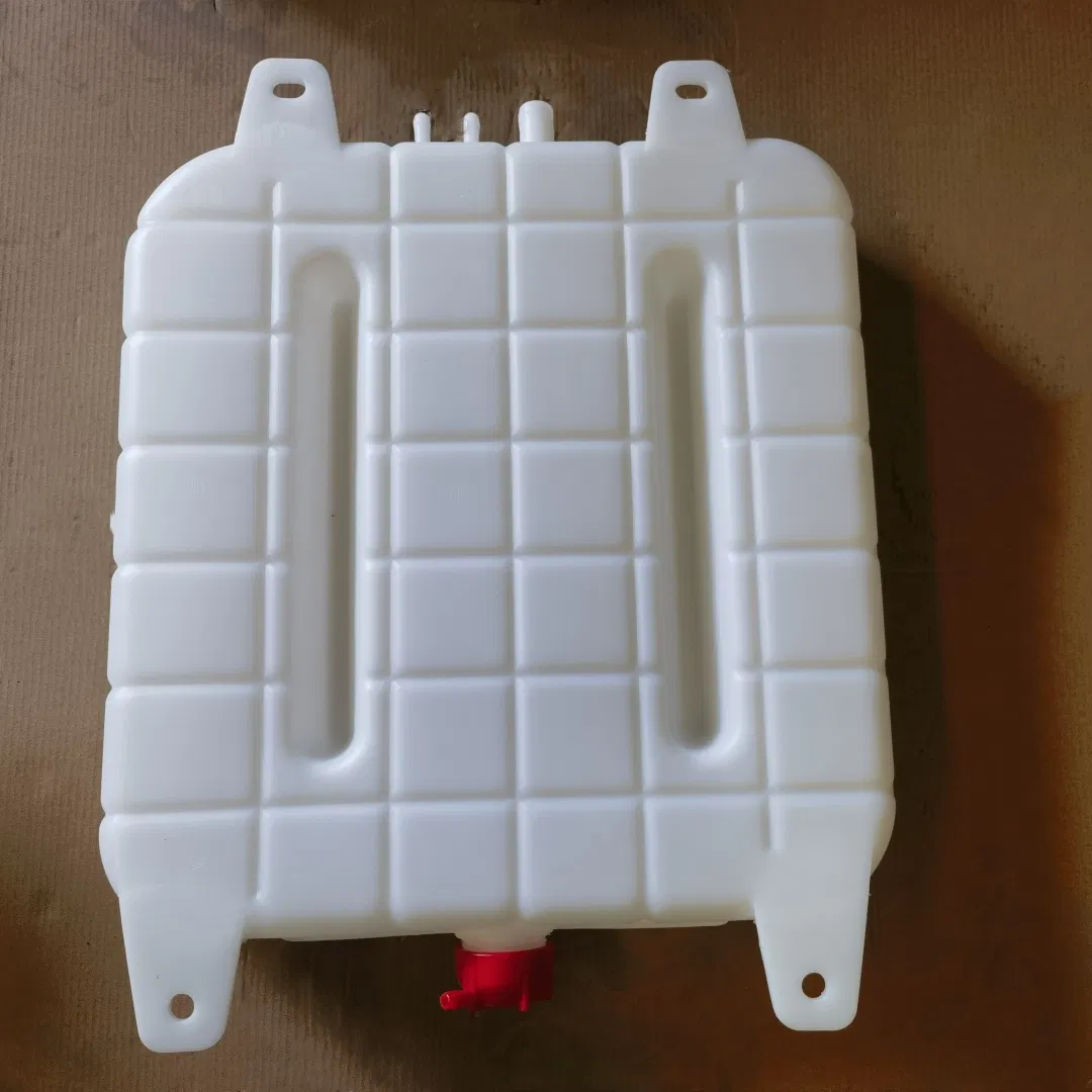 Расширительный бачок для Sinotruk HOWO, WG9725536120