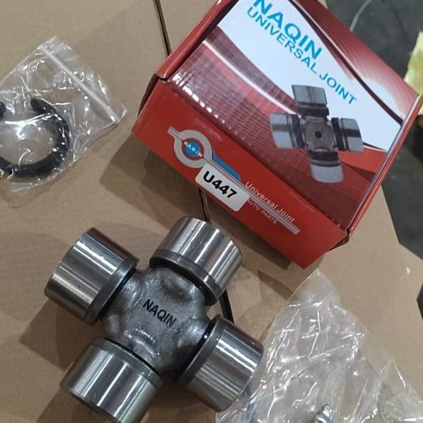 Made in China Price Naqin Auto Car Parts Universal Joint for Toyota Hiace Hilux Landcruiser Hyundai Nissan Suzuki Mitsubishi Canter Fuso Mercedes Benz Sprinter