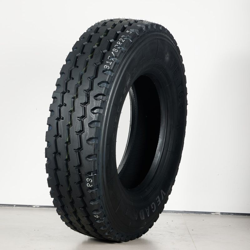 Грузовая шина 315/80R22.5 радиальная бескамерная