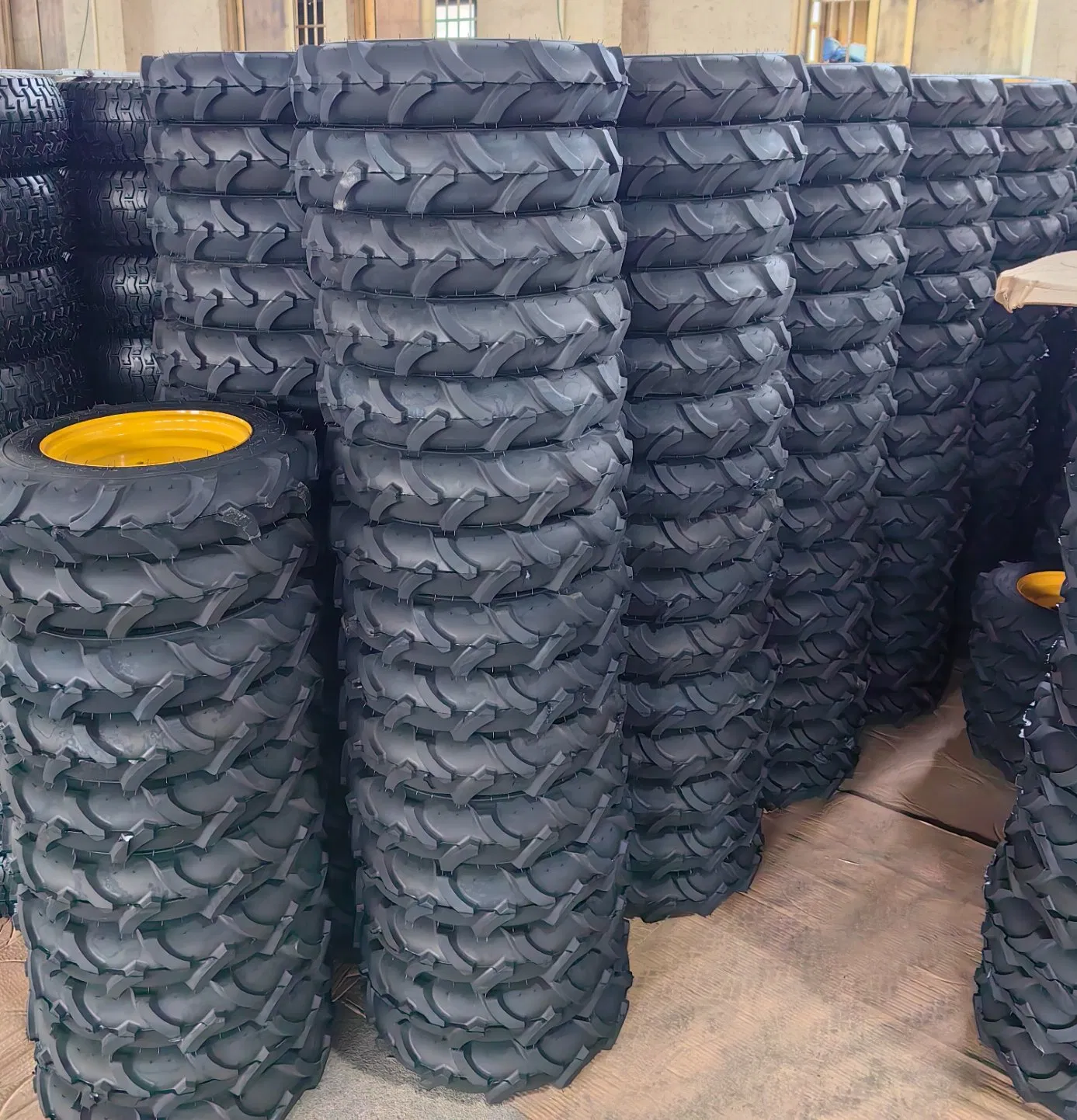 Шина 4.00-8 для мини-трактора, трицикла и мотоблока