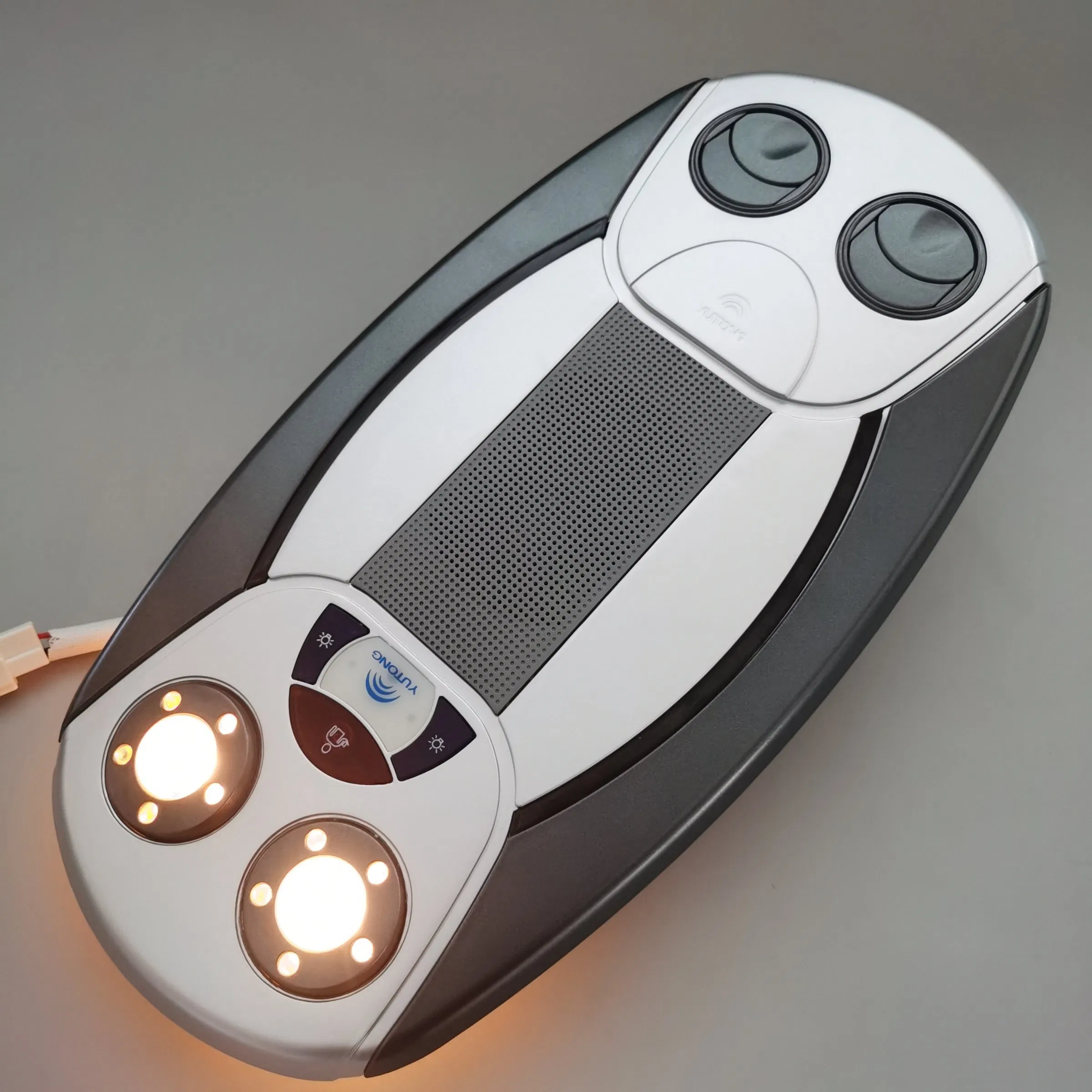 Вентиляционная решетка крыши автобуса с LED-лампой