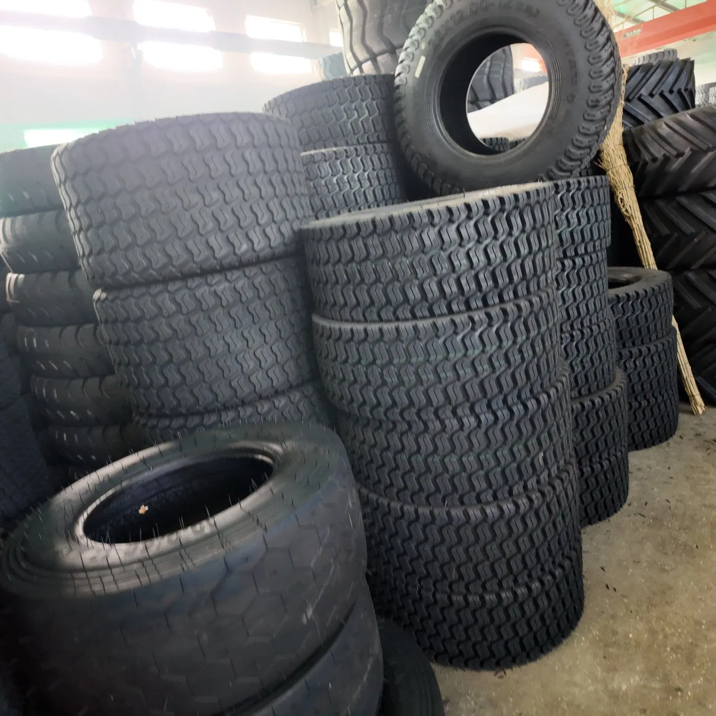 High-Quality BYWELL Radial Tyre 16/70-20-16PR for Distribution