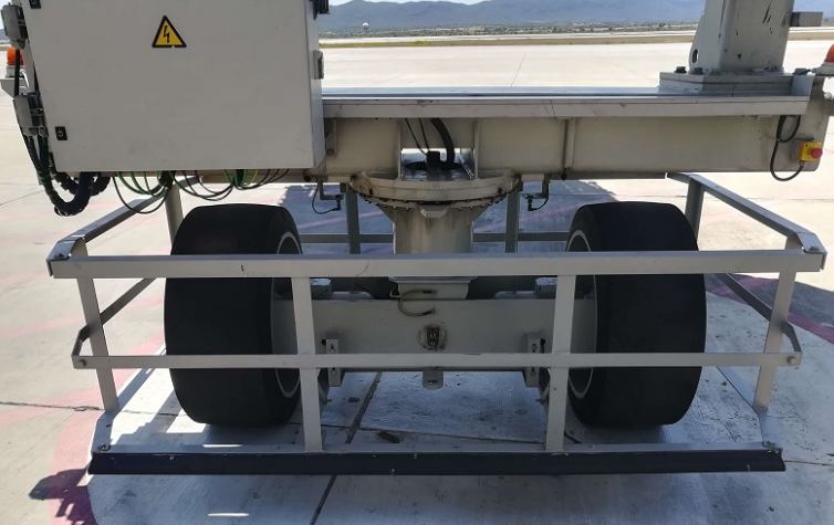 Manufacturer Directly Airport Boarding Bridge Solid Wheel Cushion Tire Gse Tyres 40X16X30