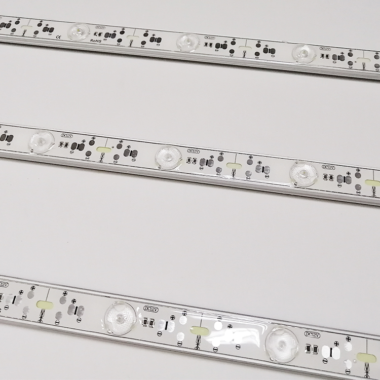 Водонепроницаемая светодиодная лента SMD3030 для световых коробов