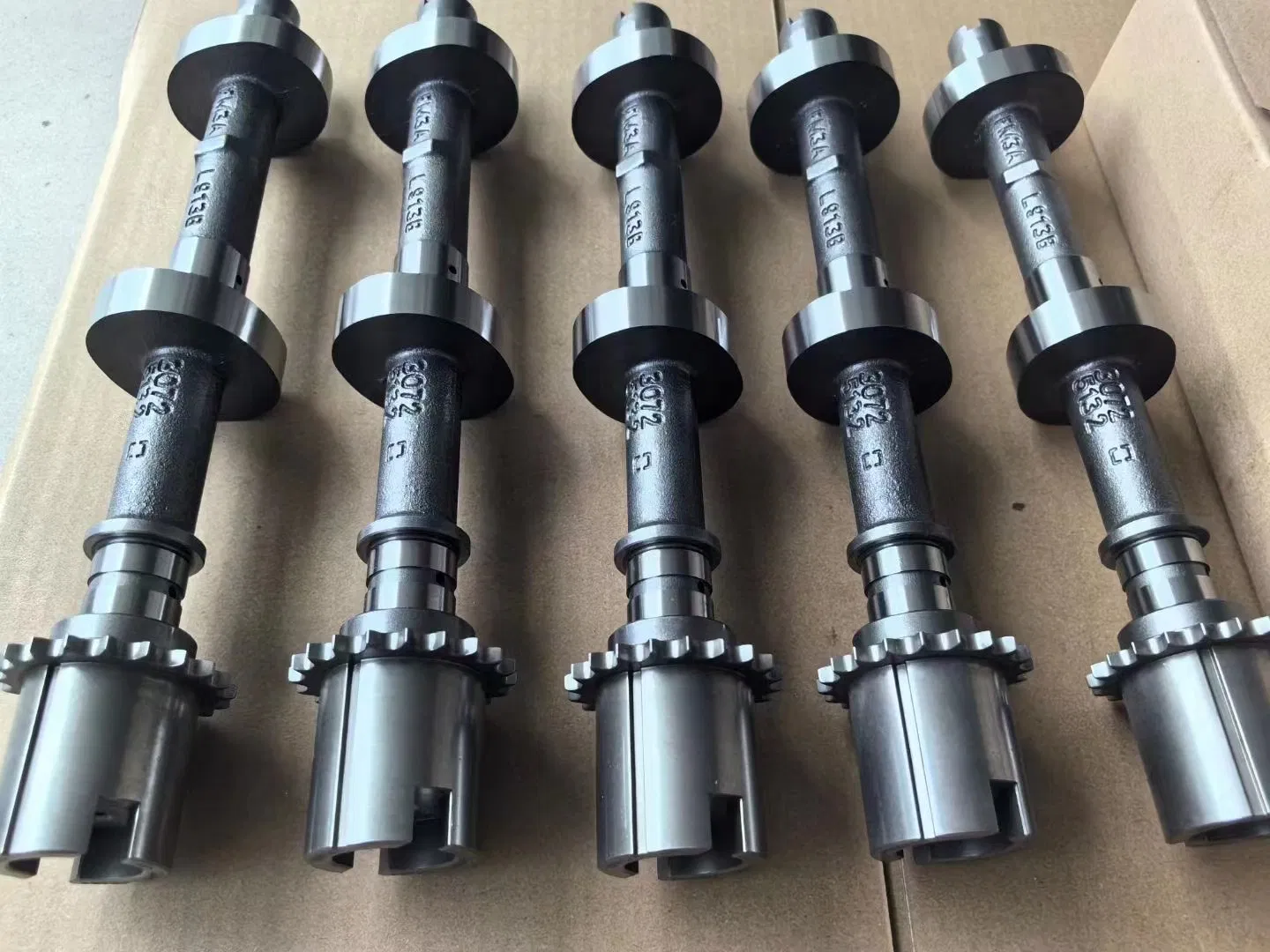 Балансирный вал LR067417 для VW Passat, Jetta, Audi