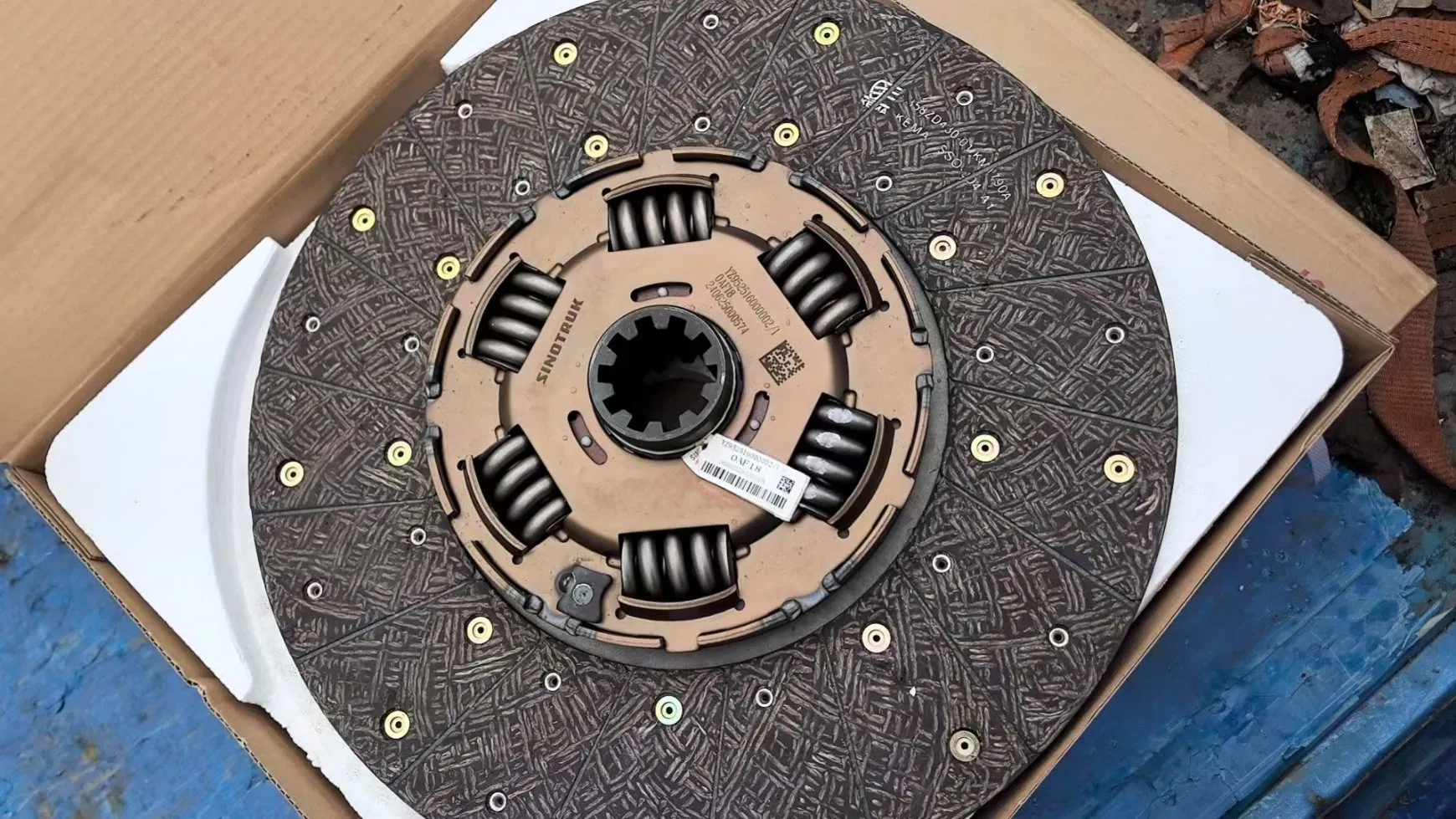 Sinotruk HOWO/A7/T7h; Shaanxi Auto F3000/M3000/X3000; FAW Jiefang Aowei /J6; Auman Etx/Ctx: Truck Clutch Disc; Clutch Plate; Clutch Disc; Ф 420, Ф 430