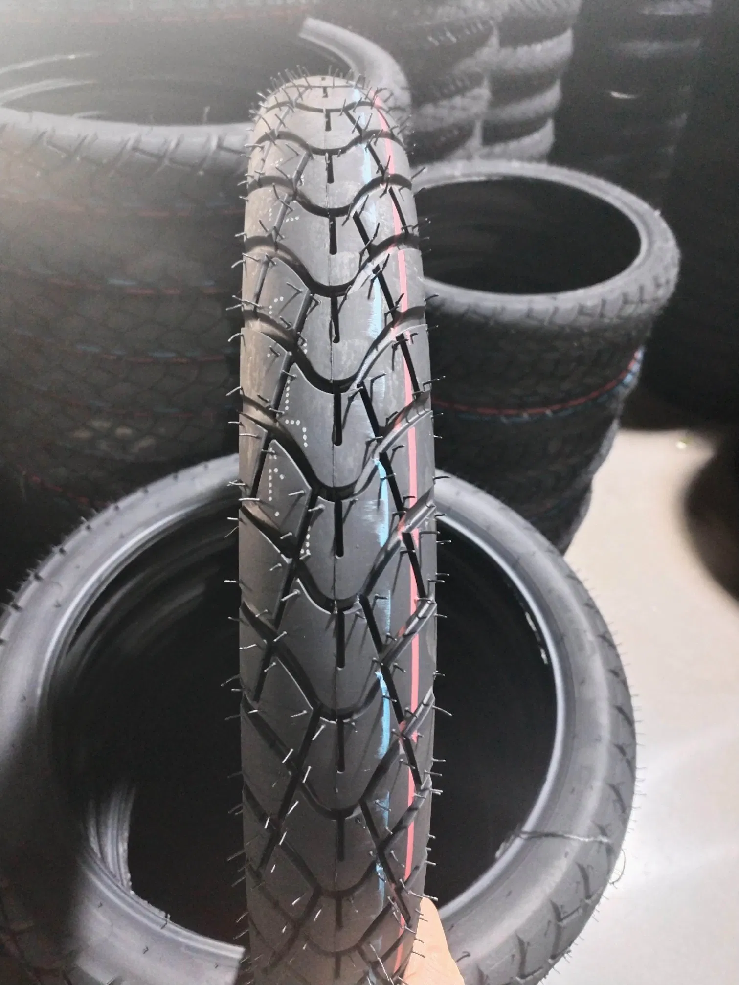 Шины для мотоцикла внедорожные 110/90-18, 300-18 и другие