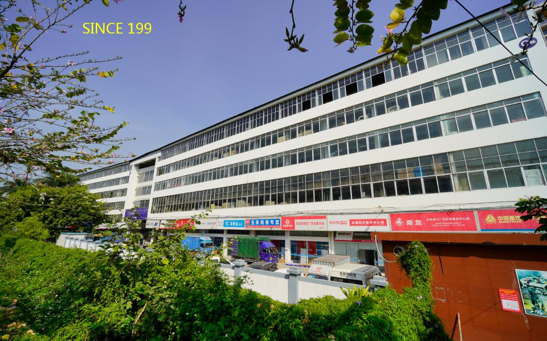 Противотуманная фара Foton Forland