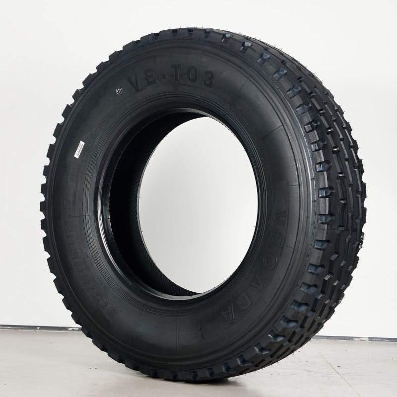 Грузовая шина 315/80R22.5 радиальная бескамерная