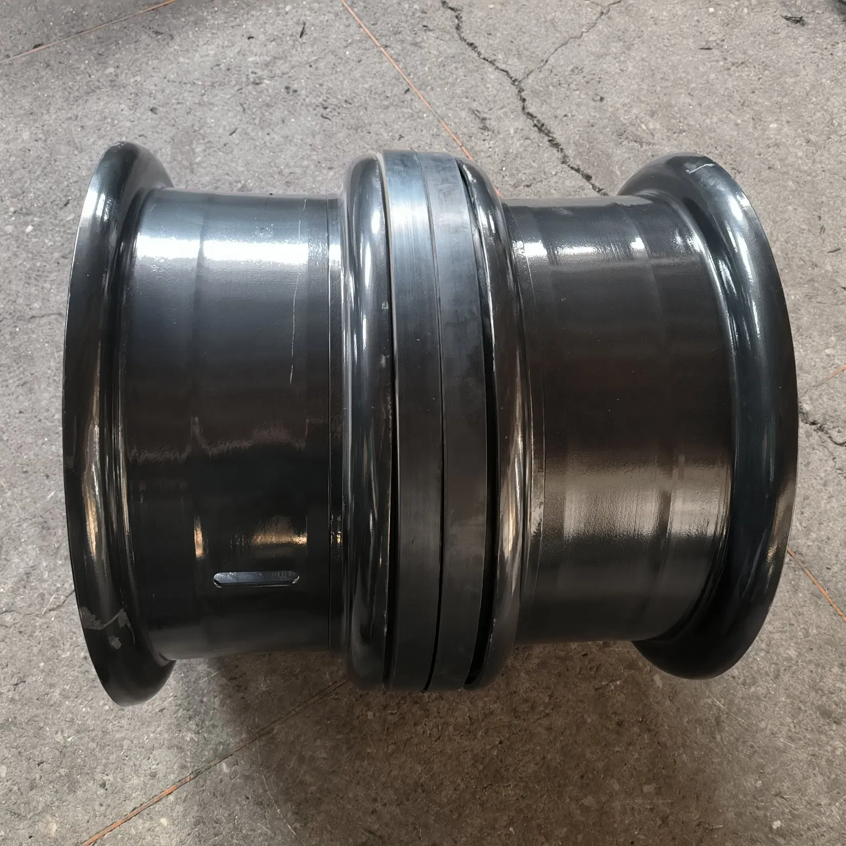 Шина цельнолитая 10.00-20 для погрузчиков Terex Fuchs