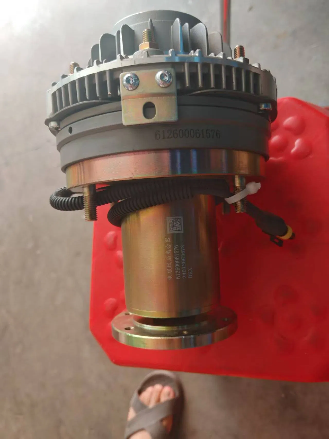 Electromagnetic Fan Clutch for Business Bus of 612600061576