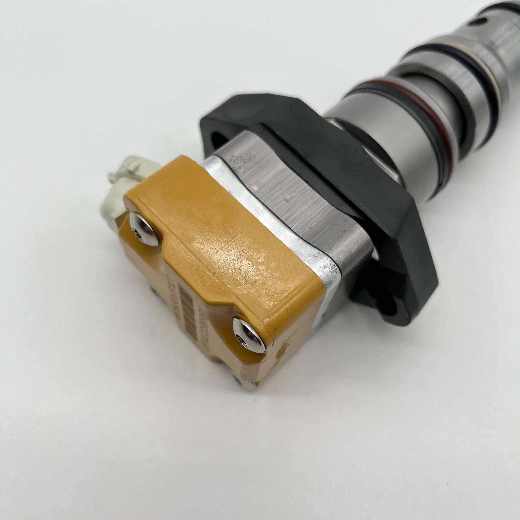Diesel Common Rail Fuel Injector 1824931c94 Is Suitable for Caterpillar 3116 Perkins Series Engine