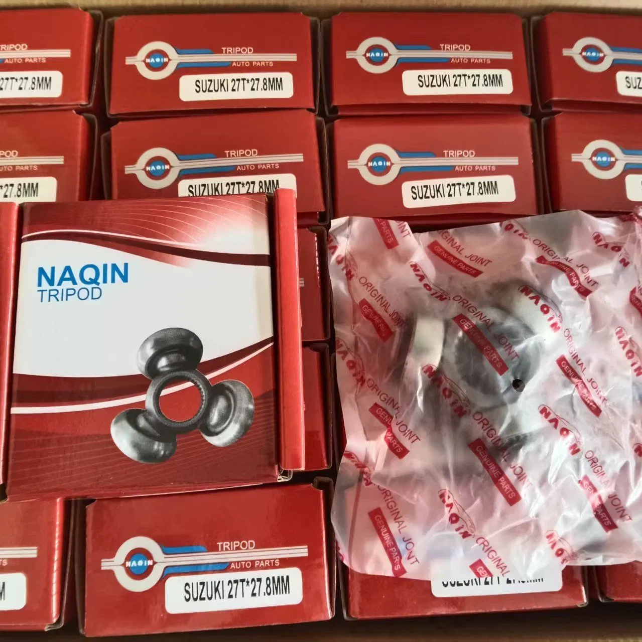 Made in China Price Naqin Auto Car Parts Universal Joint for Toyota Hiace Hilux Landcruiser Hyundai Nissan Suzuki Mitsubishi Canter Fuso Mercedes Benz Sprinter