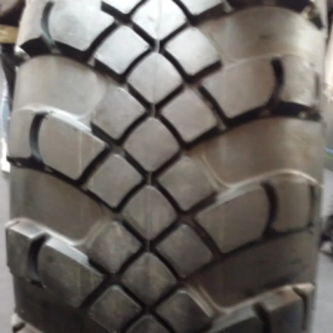 OTR off The Road Tyre, Nylon Tire, Bias Tyres for Industrial Machine and Heavy Equipments, 23.5-25