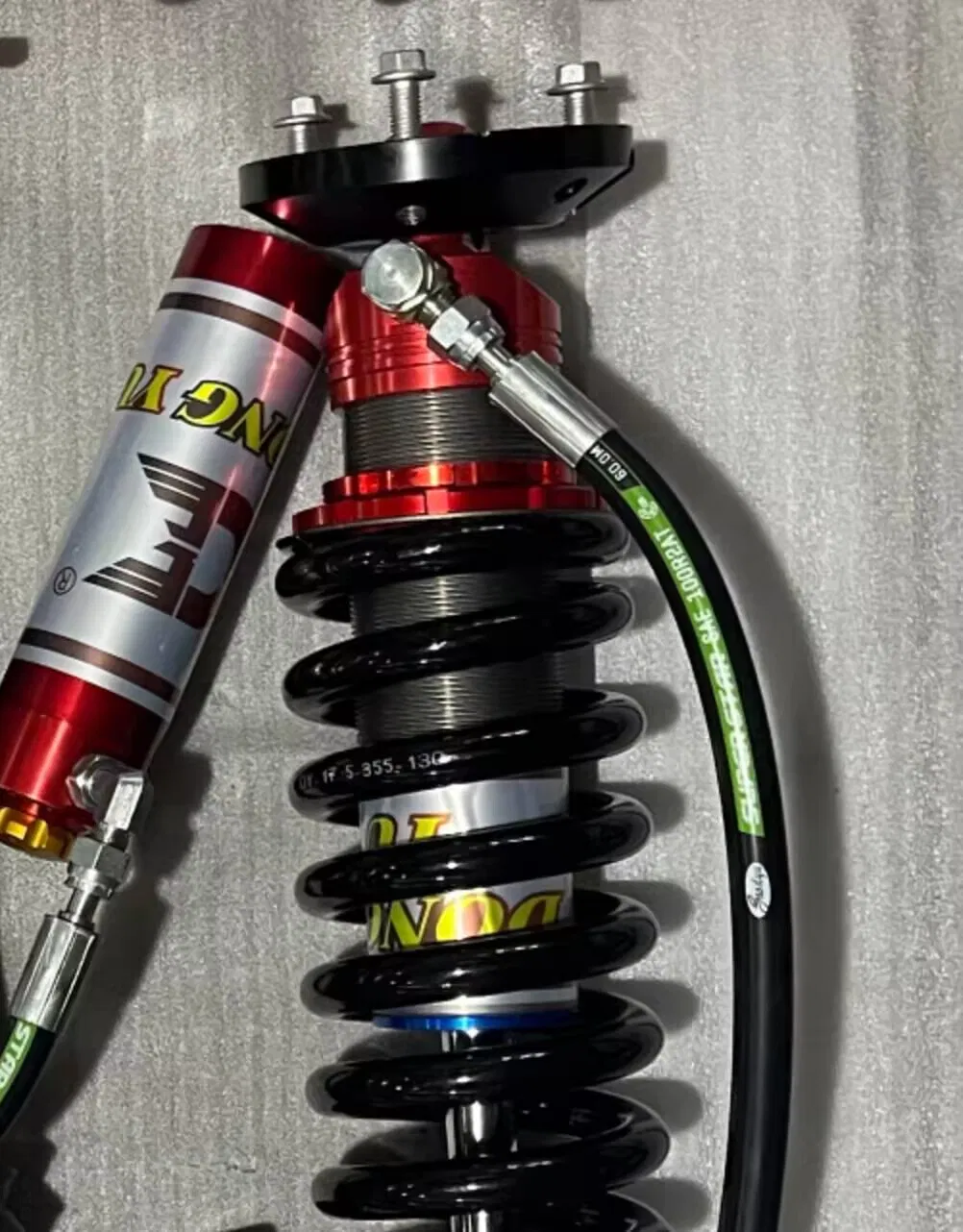 Tank 300 Nitrogen Shock Absorber Lift Kit - off-Road Upgrade