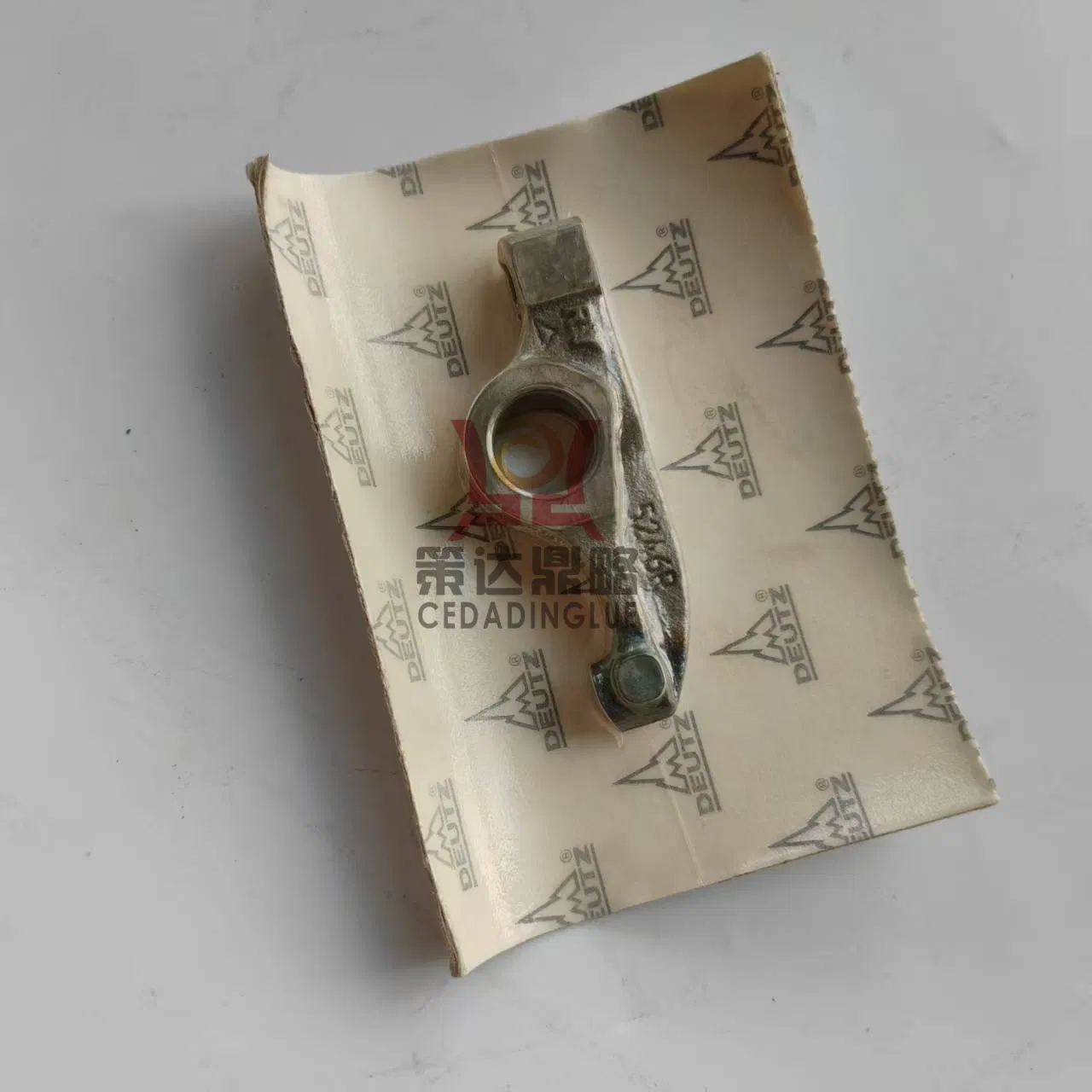 Рокерная коромысло 02109628 для двигателя Deutz BF4L2011