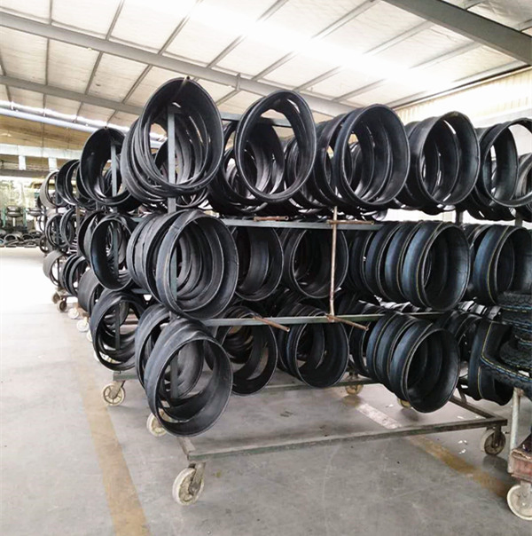Natural Rubber 6pr Kenya Motorcycle Tyre for Mexico Market (3.25-18)