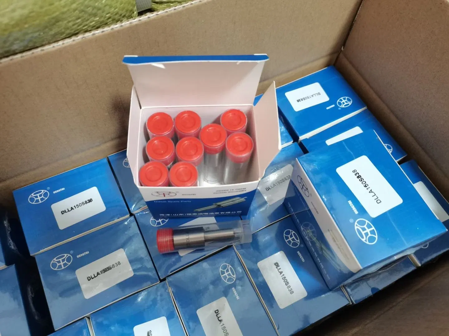 Топливная форсунка дизельная DLLA155P970 для Hyundai