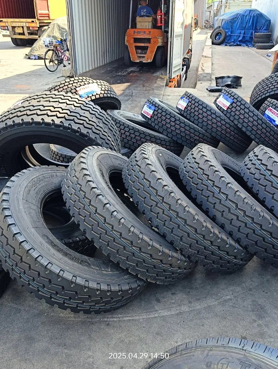 Bonterra/Opals/Ruby/Autostone/Naaats/Sailmax/Joyroad/Copartner Tyre 7.50r16/8.25r16/9.00r20/10.00r20 Truck Tire Factory Wholesale Tyres