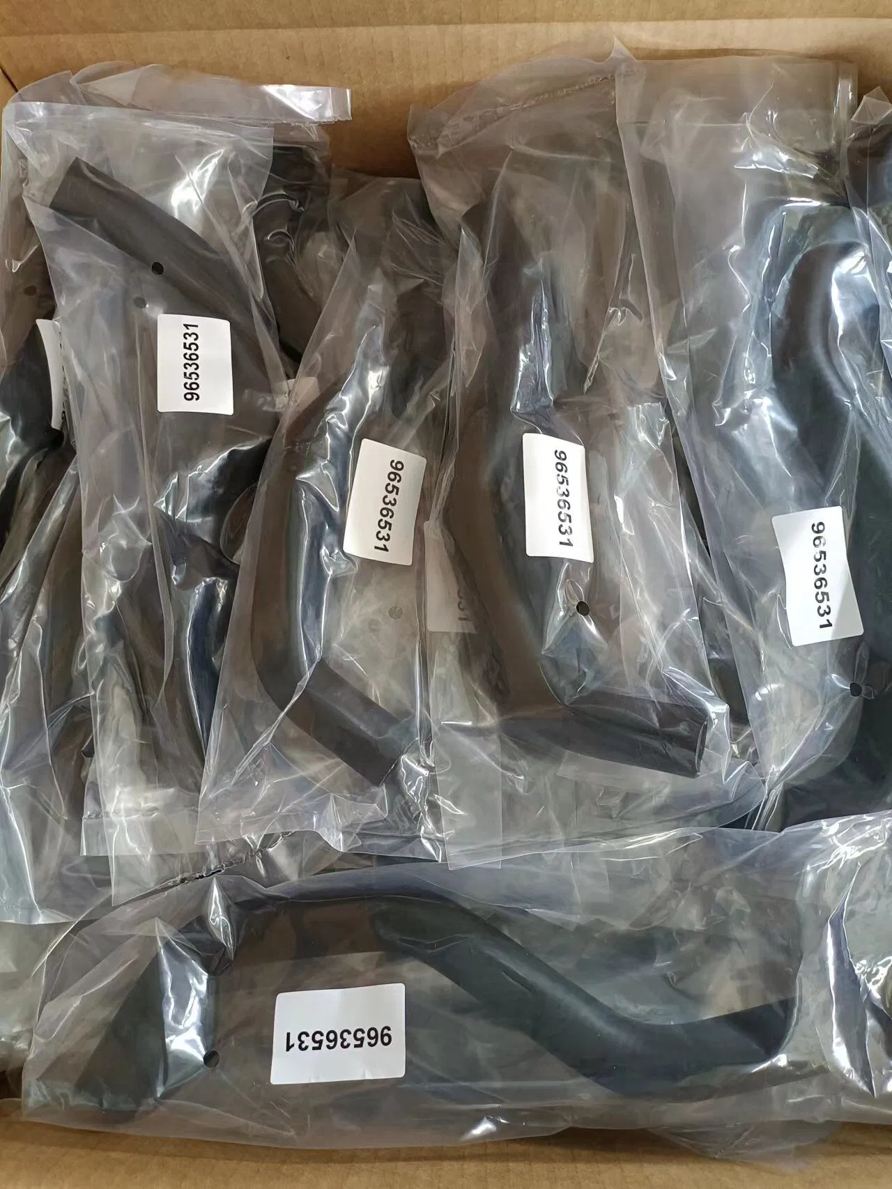 Патрубок радиатора Toyota Luv D-Max 2.4 (EPDM, 8972343982)