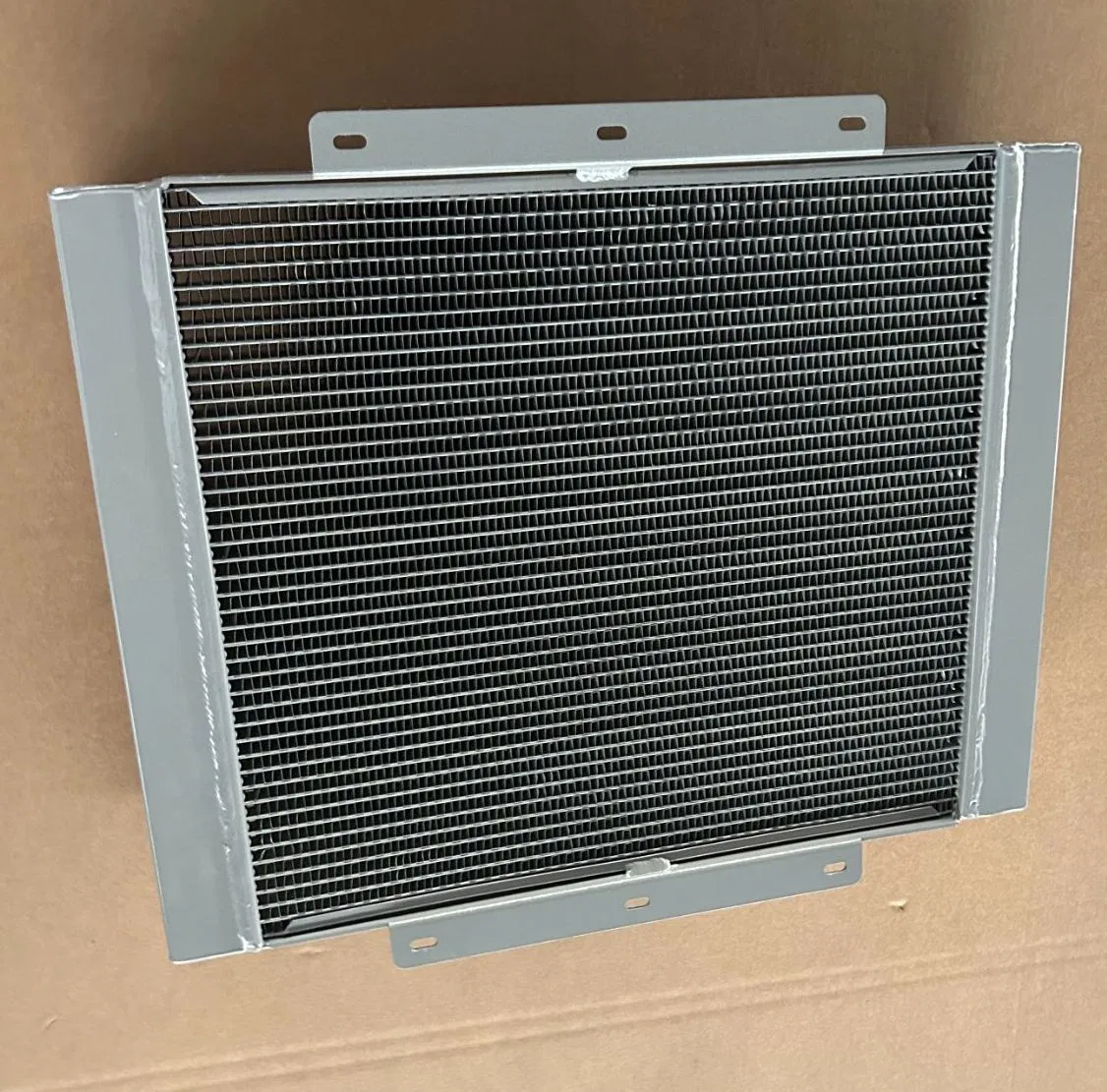 Радиатор для обогрева и охлаждения в аквакультуре