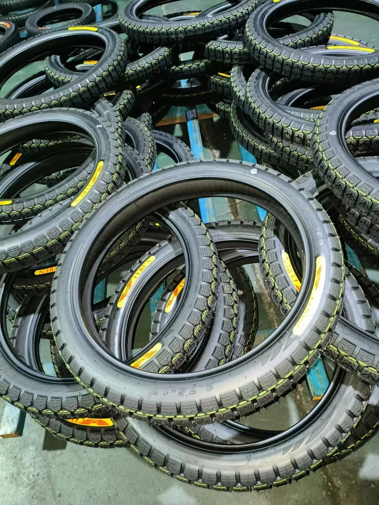 Мотошина TYRUN 250-17, 250-18, 3.00-18, 300-21, 275-17