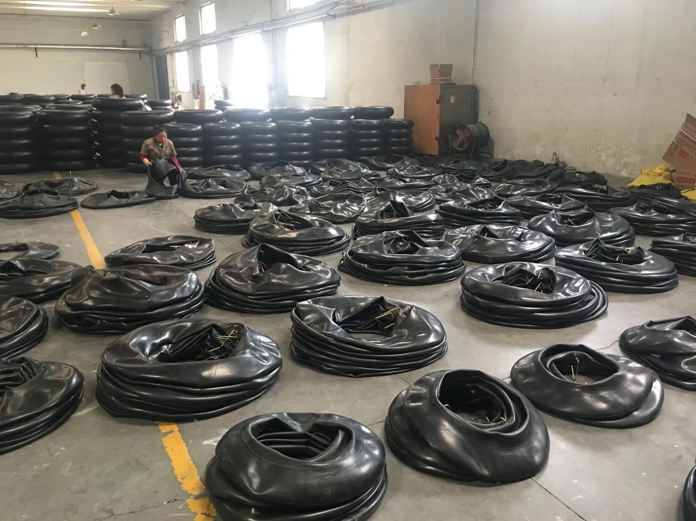 1200r24 1300r24 1400r24 Tractor Inner Tube for Trcuk Bus