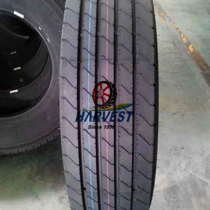 High Quality Truck Tyre 10.00r20