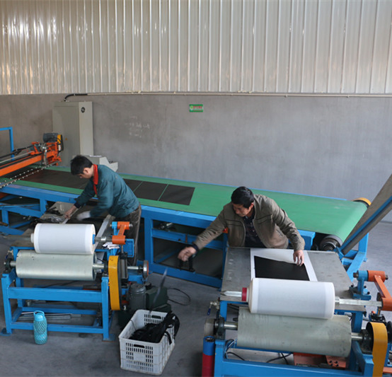 Мотошина 3.25-18 из натурального каучука