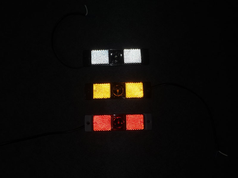 Боковой габаритный светодиодный фонарь LT521 для грузовиков 12V/24V