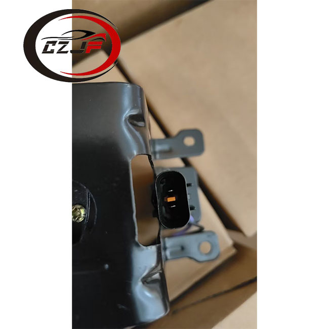 Противотуманная фара для Mitsubishi Nativa 2007 (MR496369)