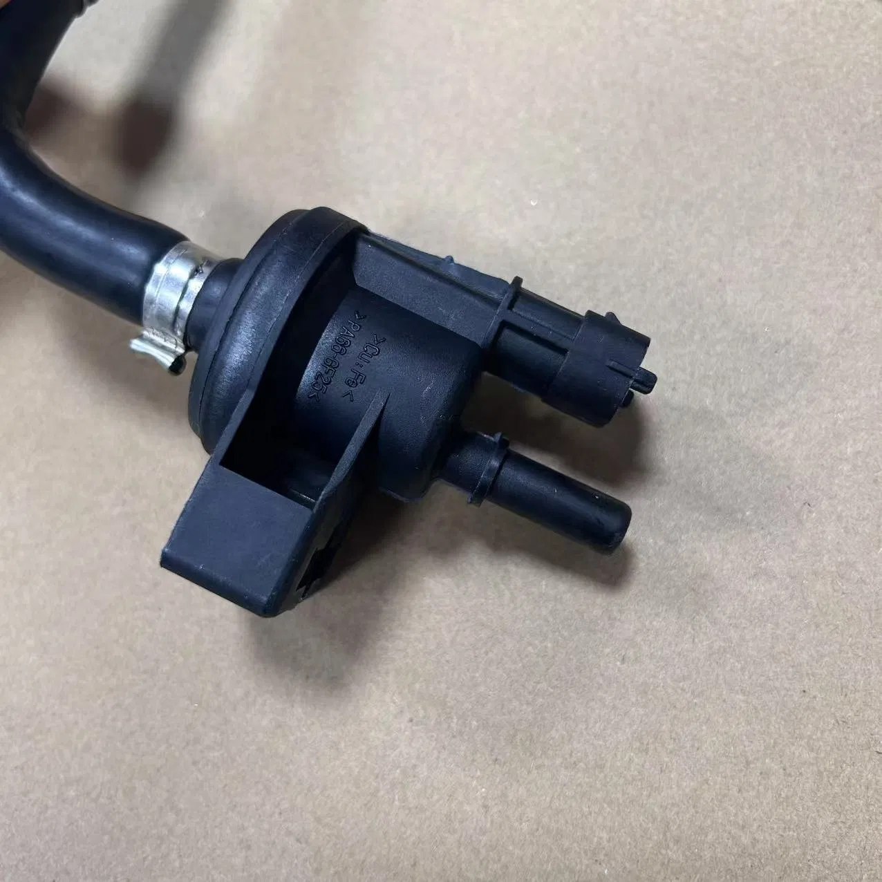 Клапан адсорбера Maserati Ghibli/Quattroporte 673012369/670005257