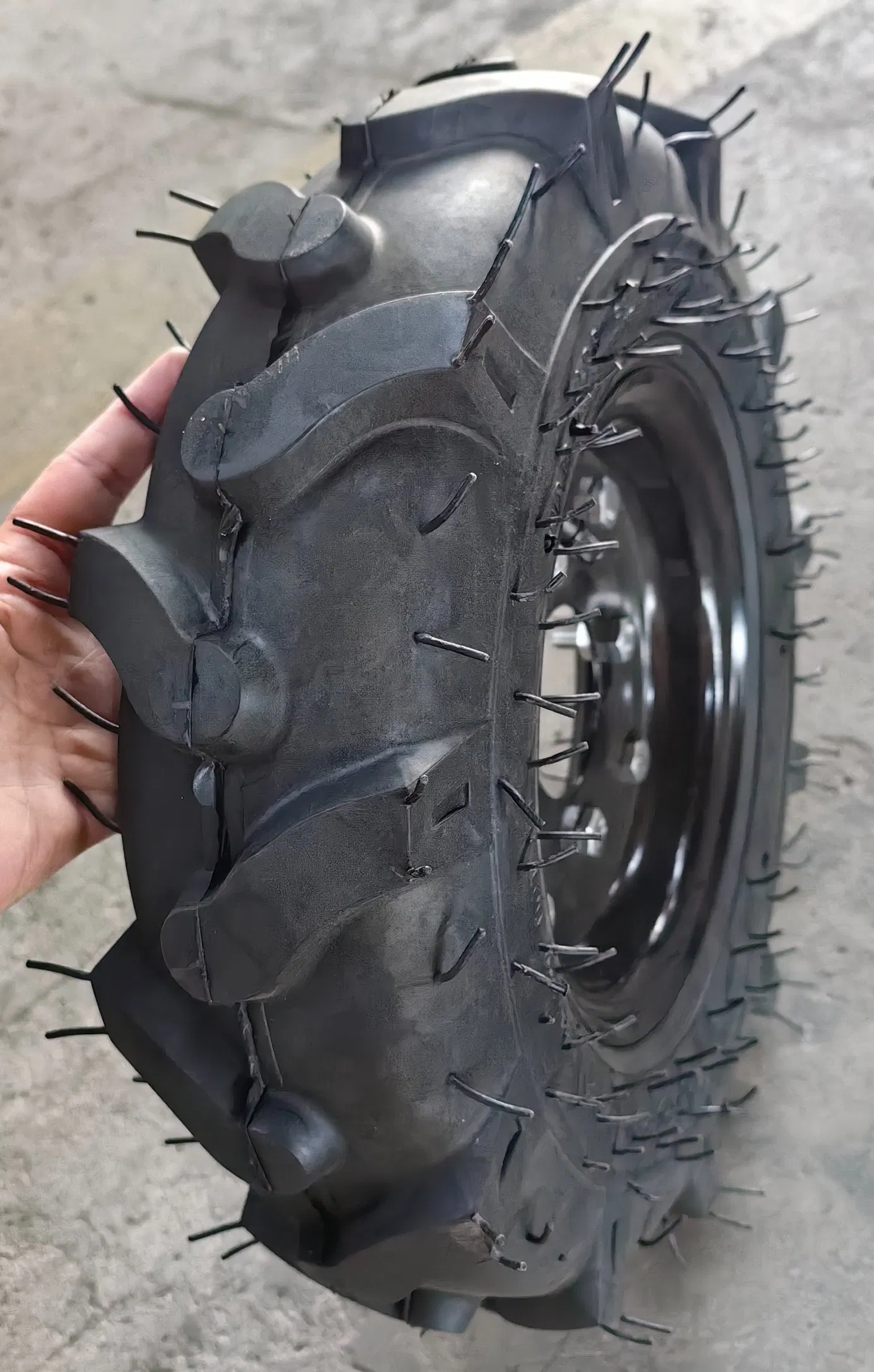 Пневматическая шина для мотоблока и мини-трактора