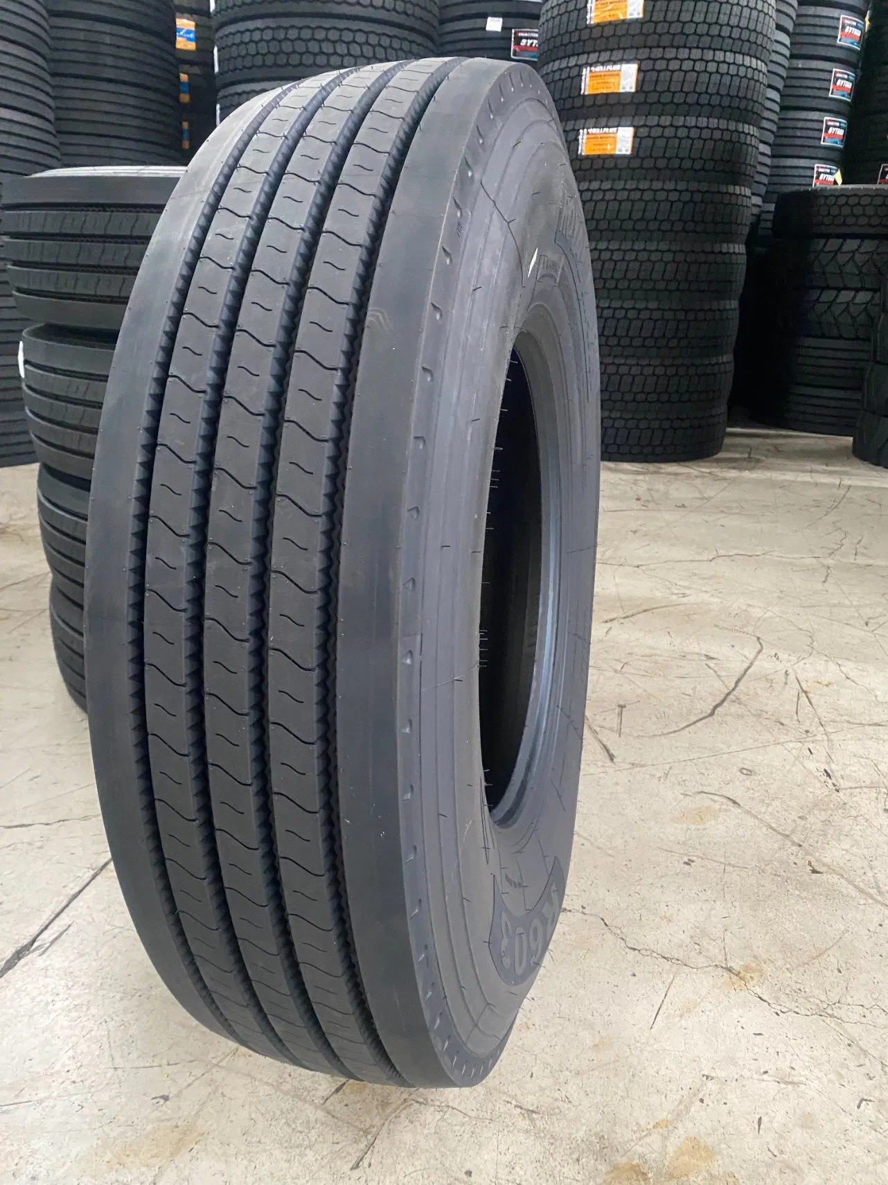 12r22.5 602 New Heavy Duty Tubeless Tyre Radial Truck Tires