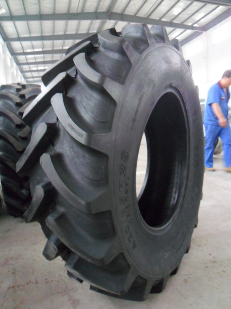 High Quality Agricultural Tractor Tires Tractor Tyres 16.9 30