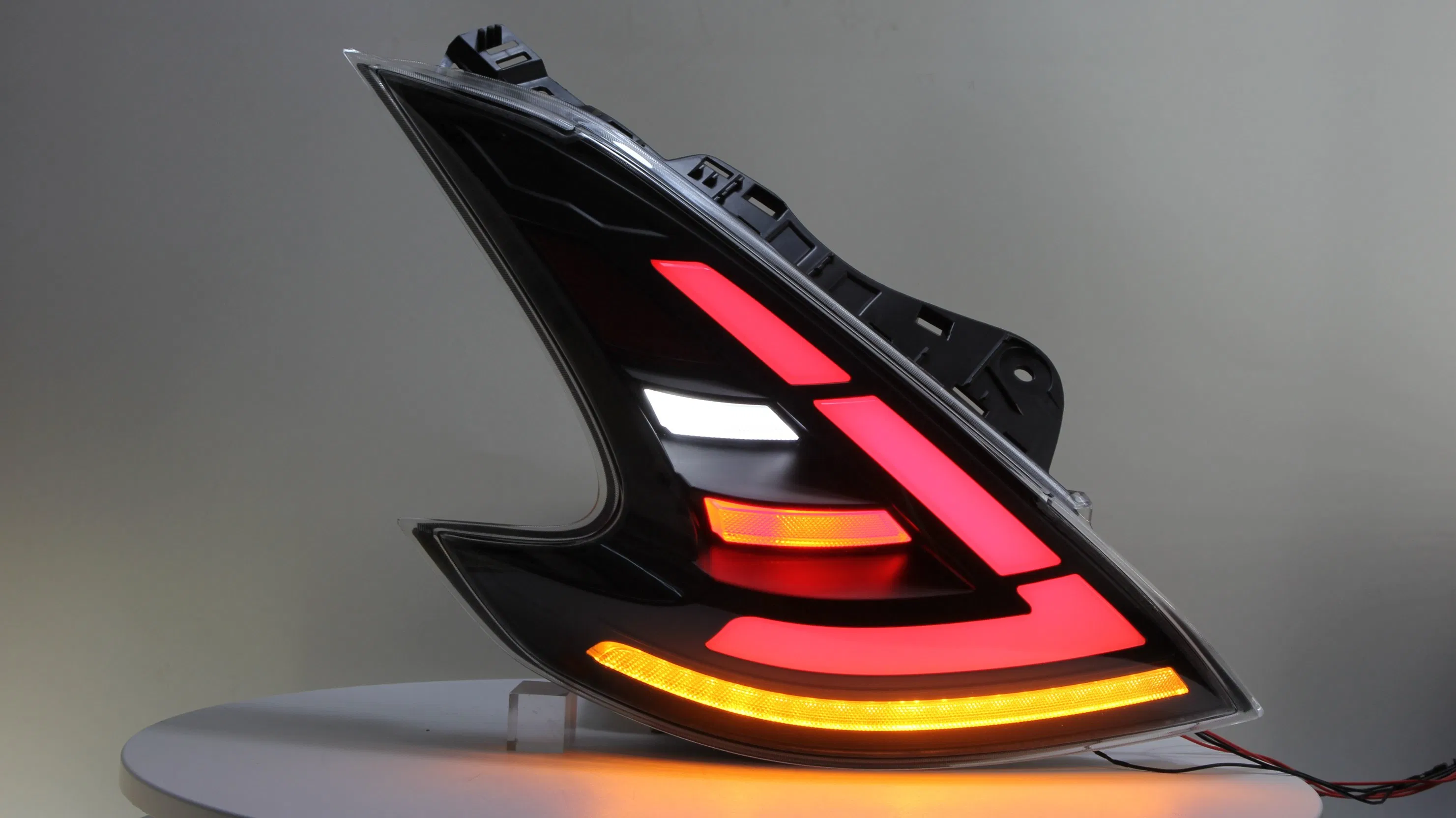High Quality Colorful Dynamic Sequential Rear RGB Lamps for 370z Clear Taillights Smoke Taillights for Nissan 370z 2013-2019