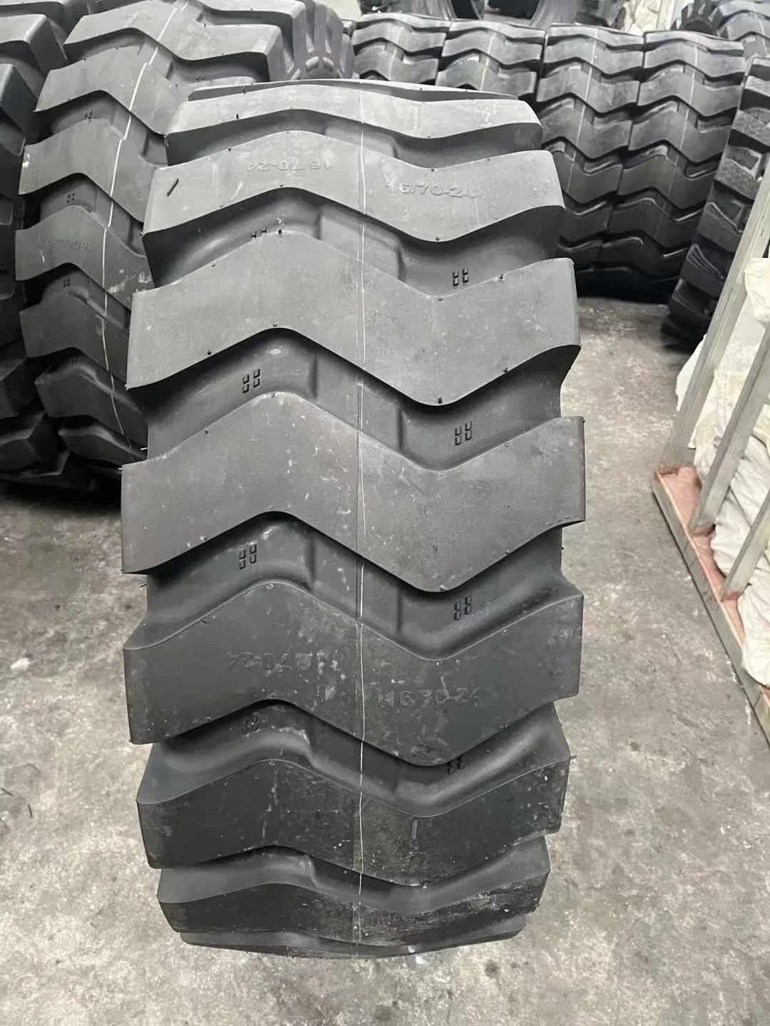 E3/L3 17.5-25 Mining Tires OTR Tyre