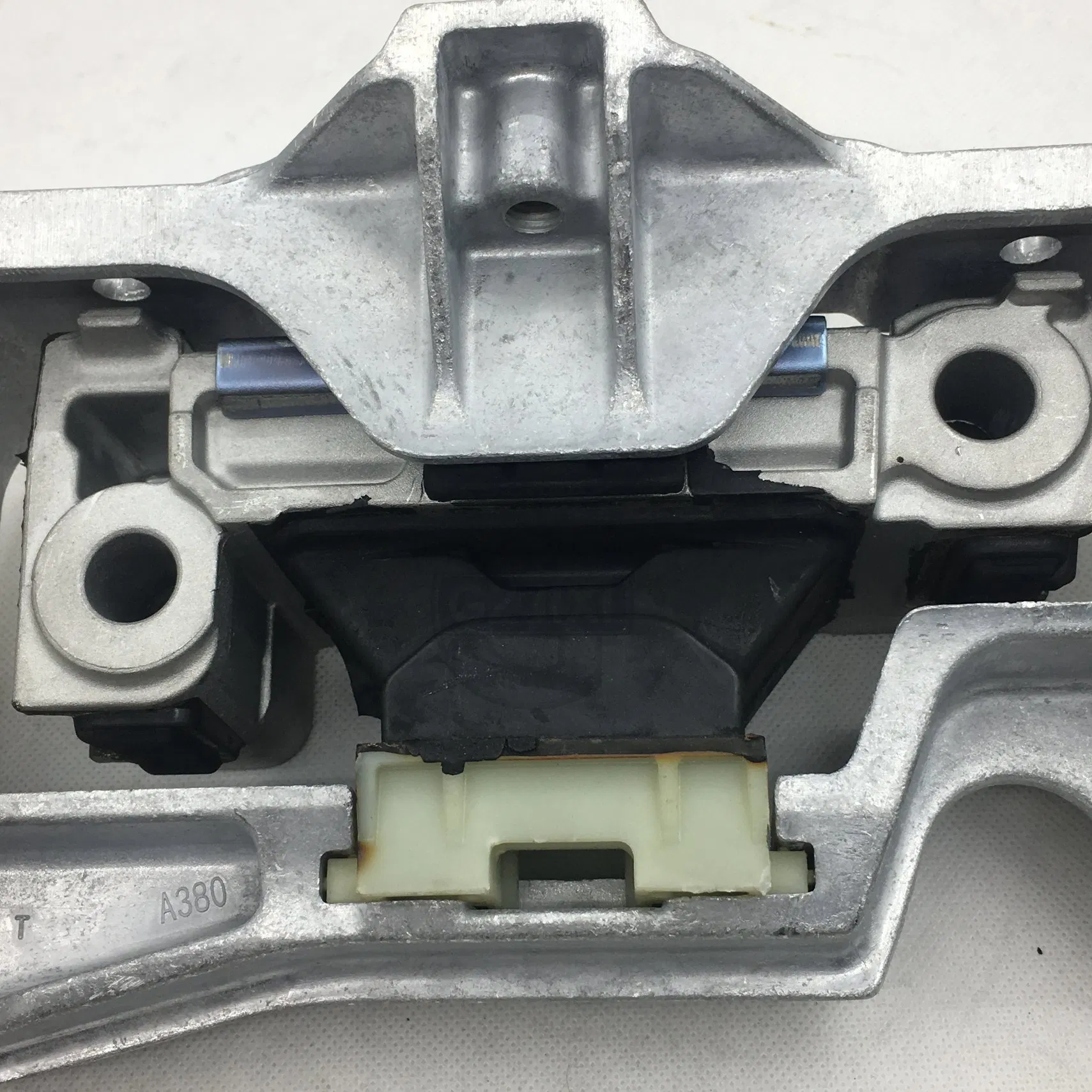 Опоры двигателя для Mercedes Benz W176, W246, W242, C117