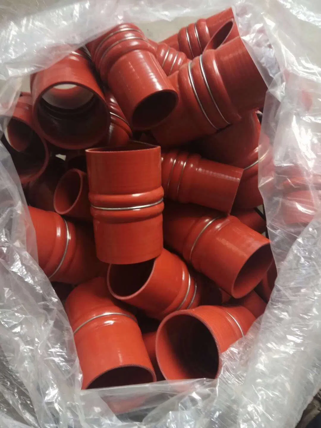 Патрубок интеркулера U-образный силиконовый для Hino 700