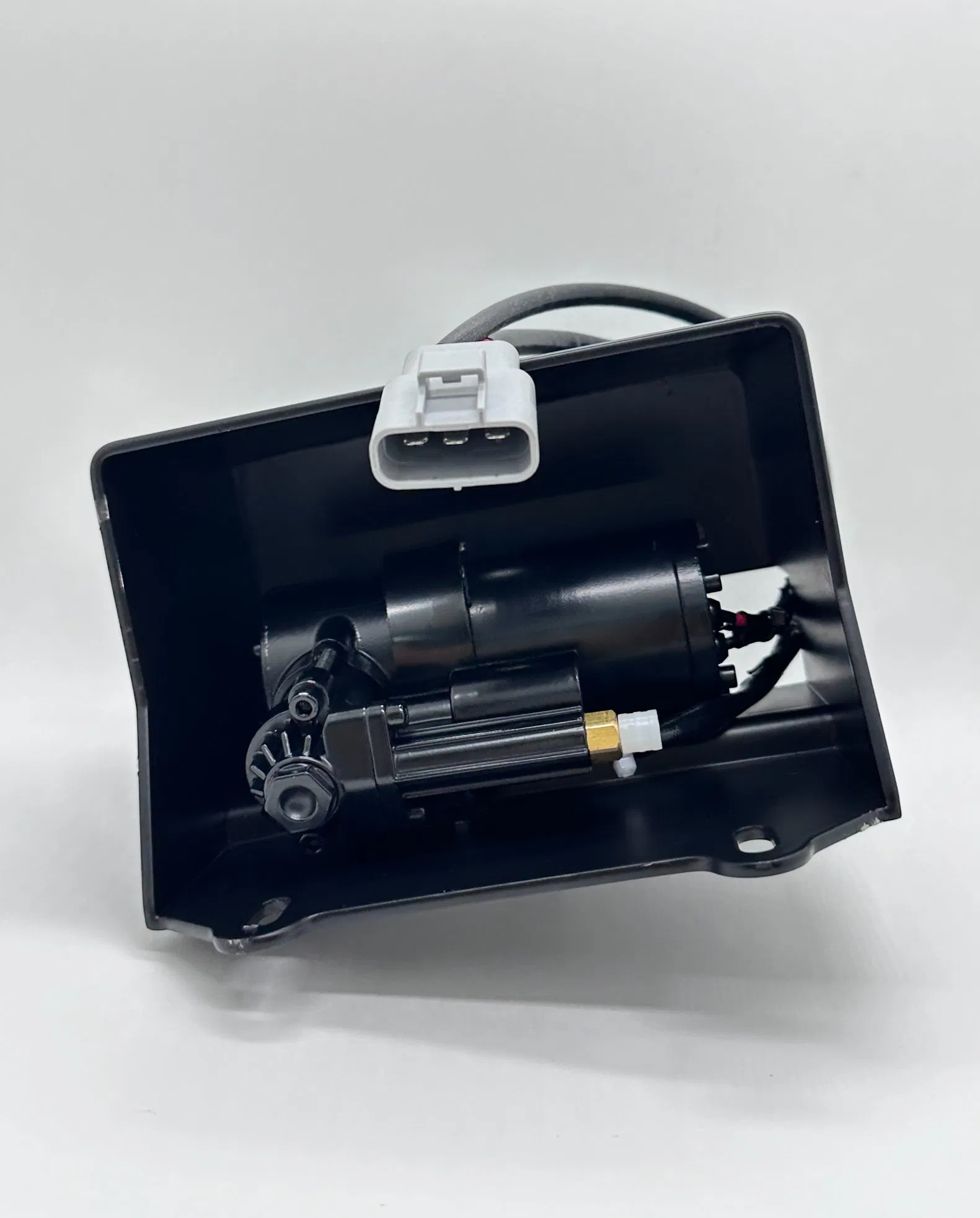 Пневматический амортизатор для Harley Softail 2018+