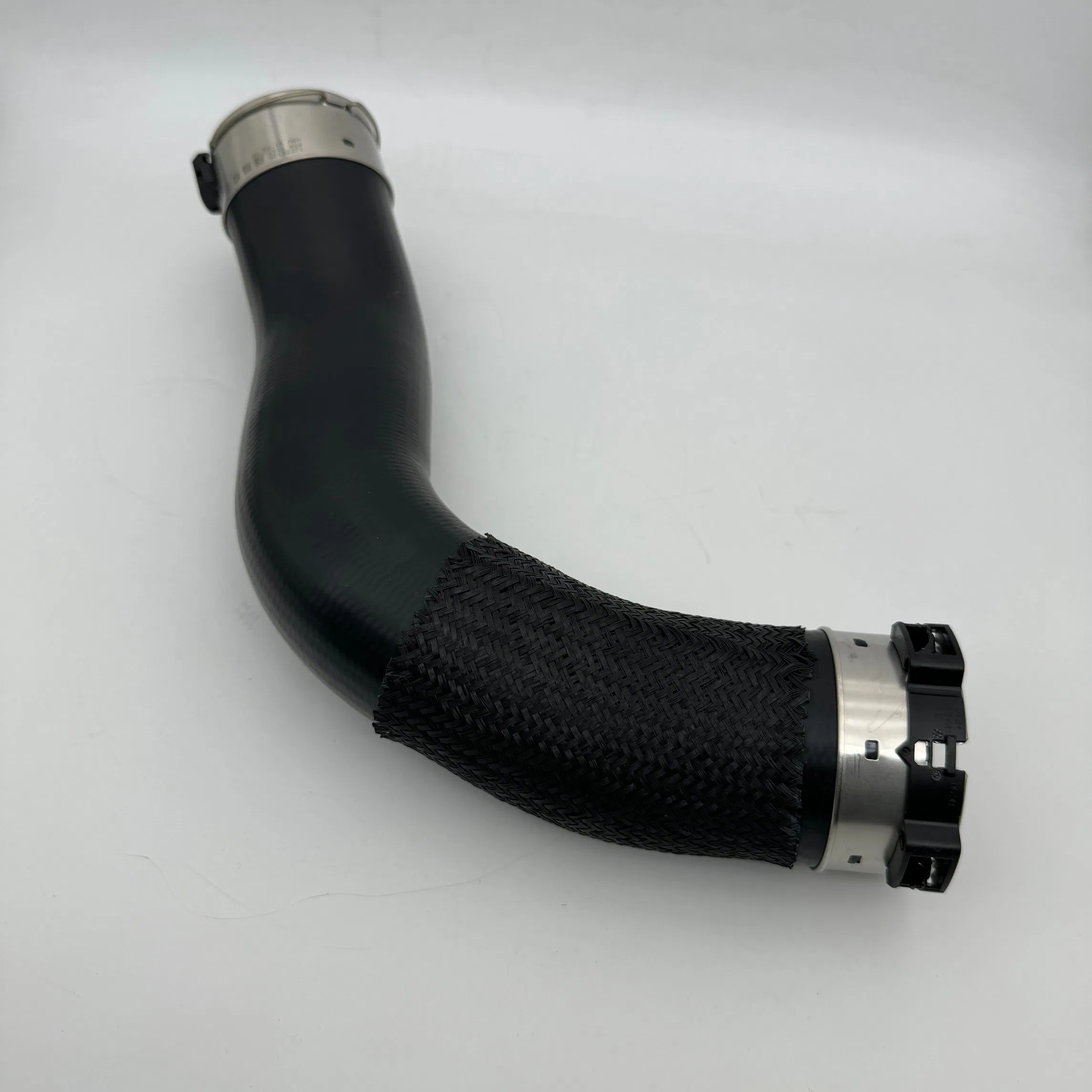 Воздушный патрубок интеркулера 14463-4KV2A